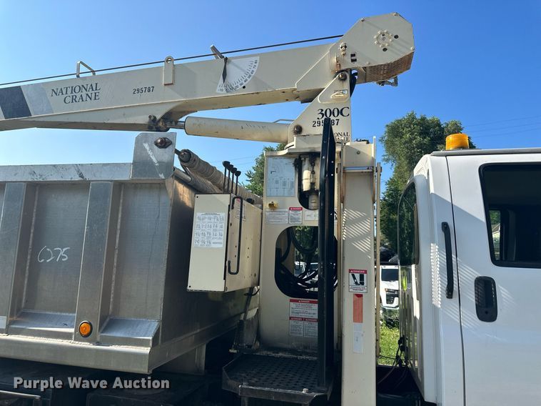 image for item LN9272 2009 GMC C7500  Crew Cab crane truck