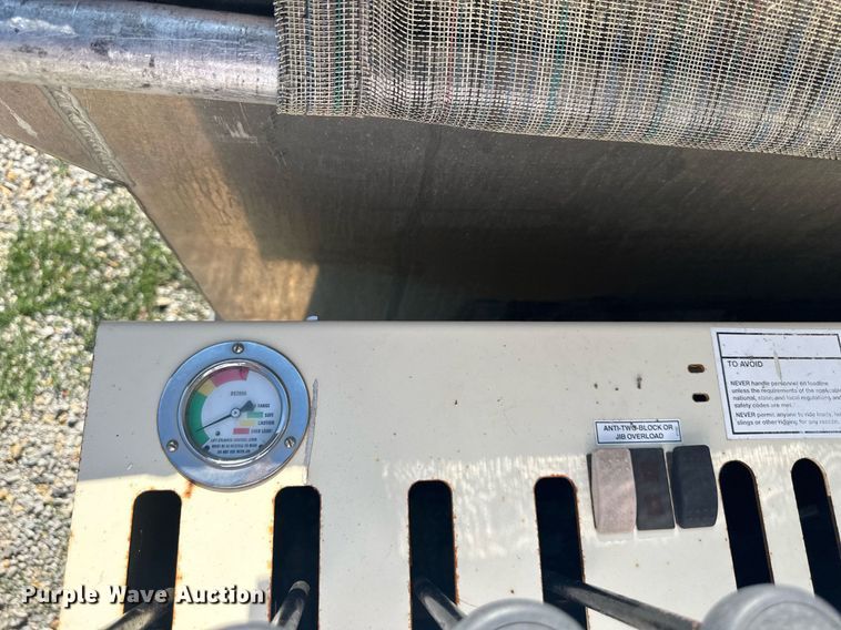 image for item LN9272 2009 GMC C7500  Crew Cab crane truck