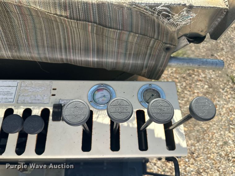 image for item LN9272 2009 GMC C7500  Crew Cab crane truck