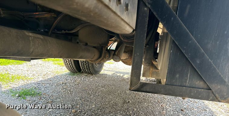 image for item LN9272 2009 GMC C7500  Crew Cab crane truck