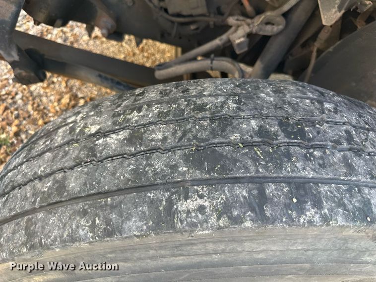 image for item LN9272 2009 GMC C7500  Crew Cab crane truck