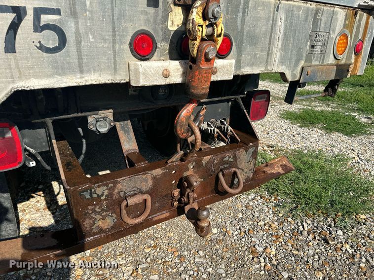 image for item LN9272 2009 GMC C7500  Crew Cab crane truck