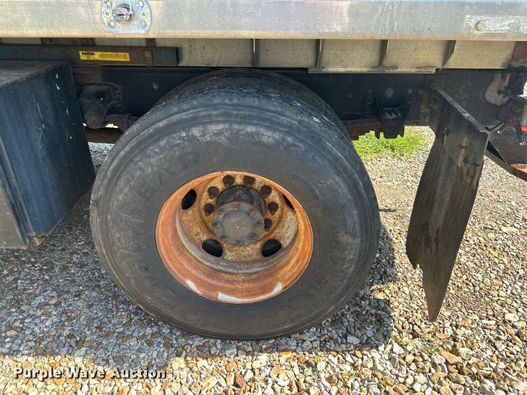 image for item LN9272 2009 GMC C7500  Crew Cab crane truck