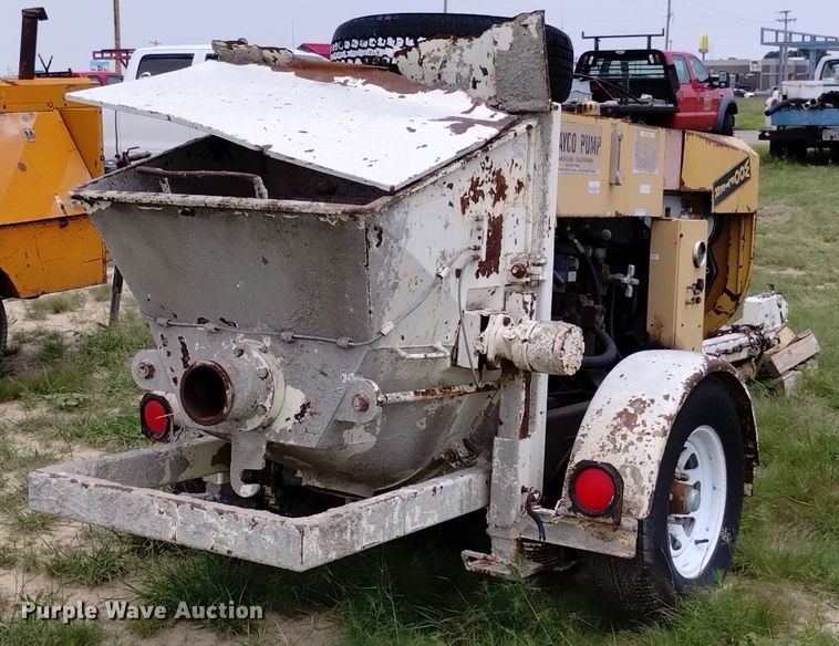 image for item LP9625 Mayco ST30  concrete pump