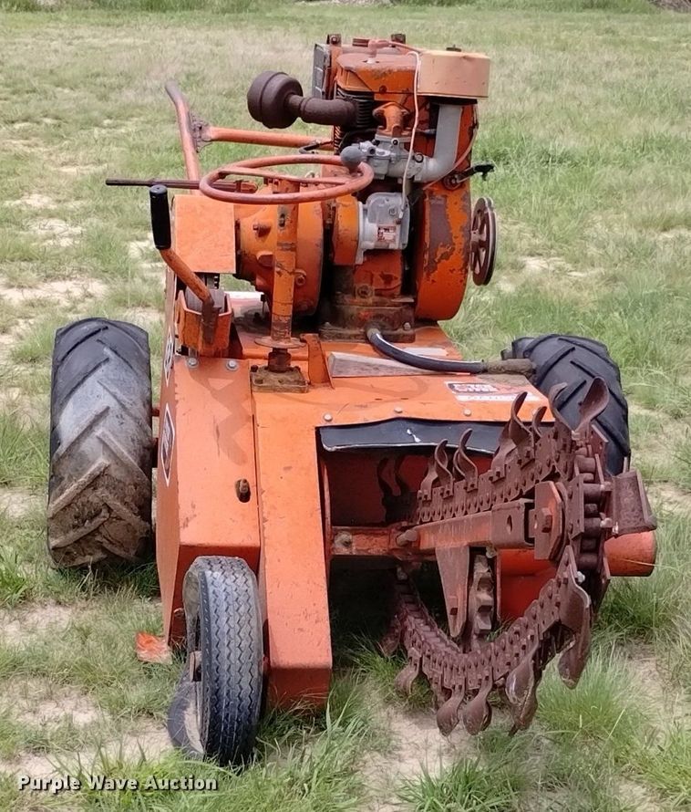 image for item LP9627 Ditch Witch M422  trencher
