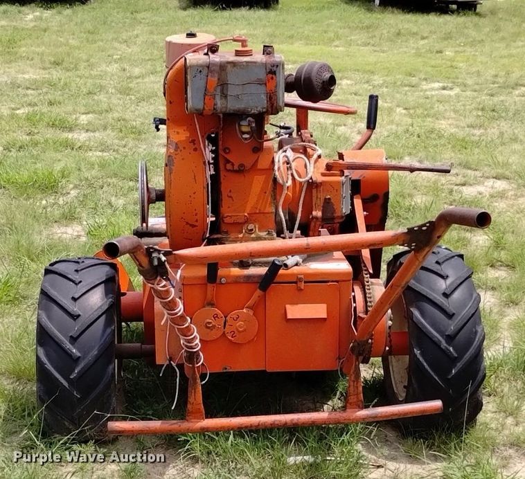 image for item LP9627 Ditch Witch M422  trencher