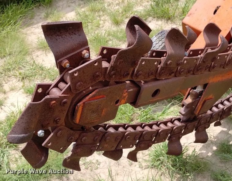 image for item LP9627 Ditch Witch M422  trencher