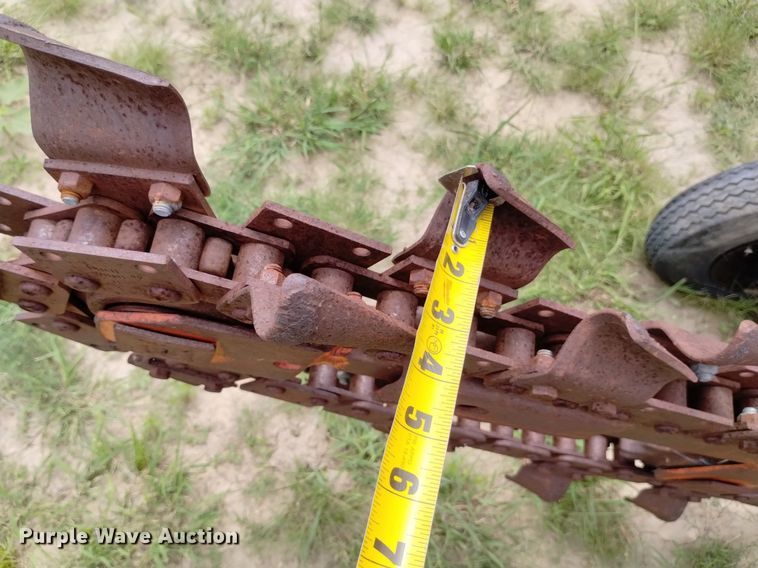 image for item LP9627 Ditch Witch M422  trencher