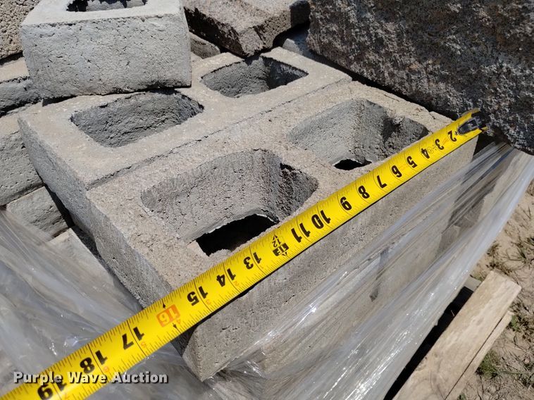 image for item LP9631 (2) pallets of concrete blocks