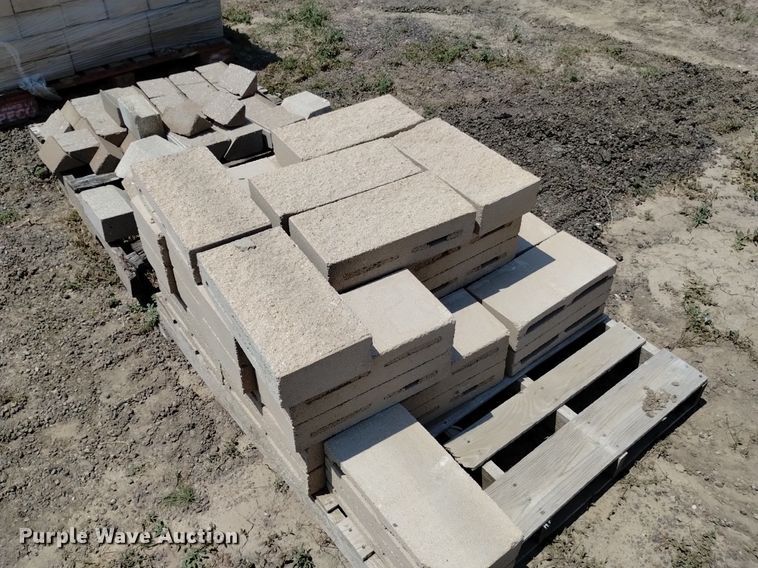 image for item LP9636 (4) pallets of concrete blocks