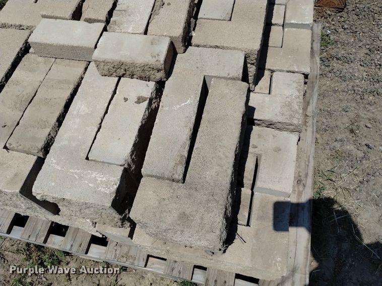 image for item LP9636 (4) pallets of concrete blocks