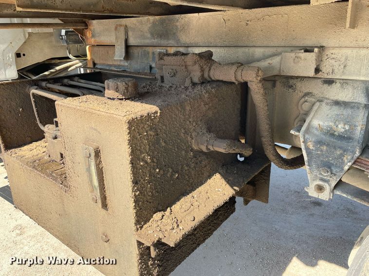 image for item LS9296 1991 Ford F800  dump truck