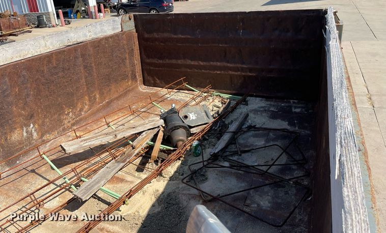 image for item LS9296 1991 Ford F800  dump truck