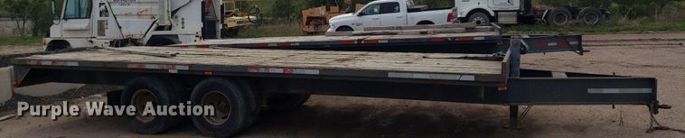 image for item LT9789 2003 Circle D  equipment trailer