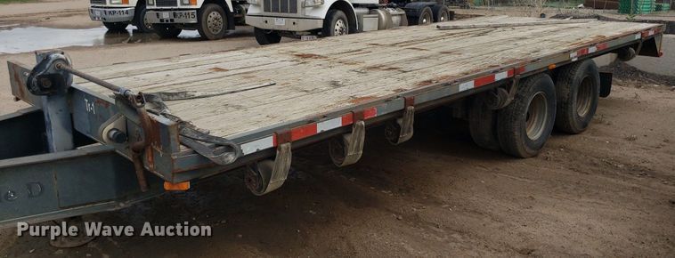 image for item LT9789 2003 Circle D  equipment trailer