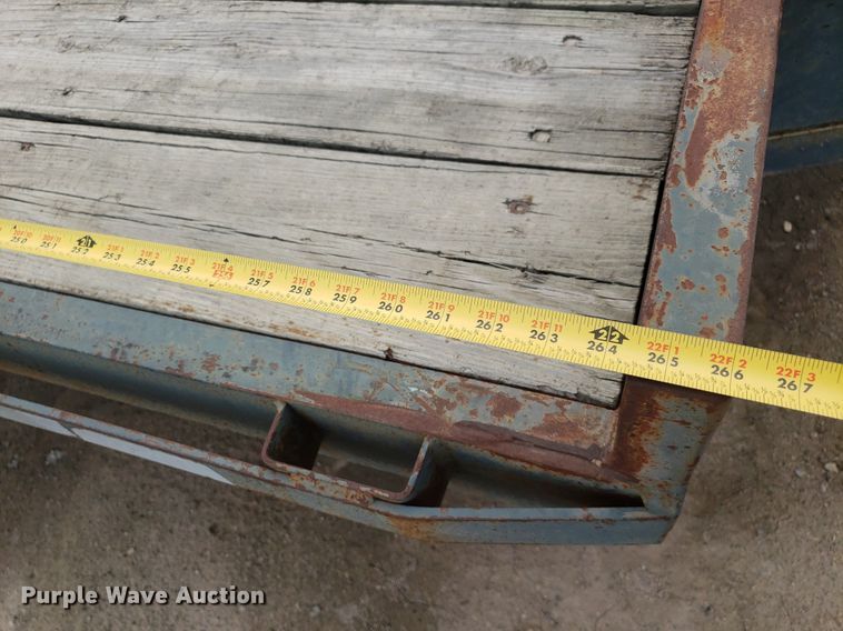 image for item LT9789 2003 Circle D  equipment trailer