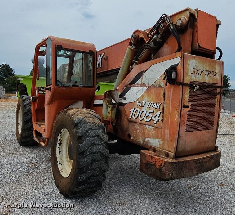 image for item LW9694 2002 SkyTrak 10054  telehandler