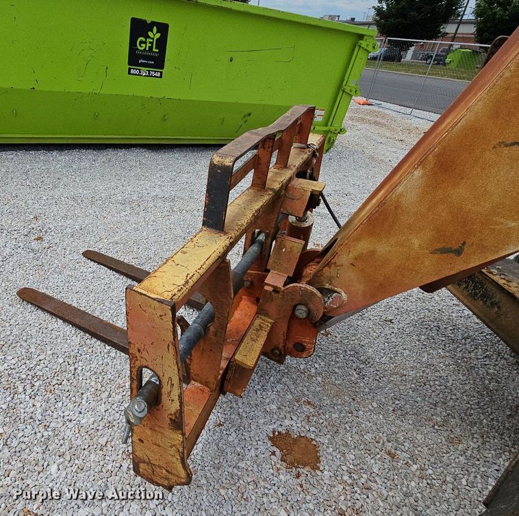 image for item LW9694 2002 SkyTrak 10054  telehandler