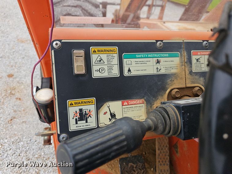 image for item LW9694 2002 SkyTrak 10054  telehandler