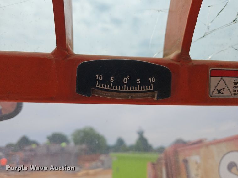 image for item LW9694 2002 SkyTrak 10054  telehandler