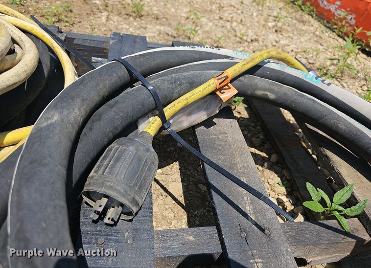 image for item LW9701 (4) Minich SV1-5 concrete vibrator cables