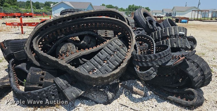 image for item LW9704 Tracks and tires