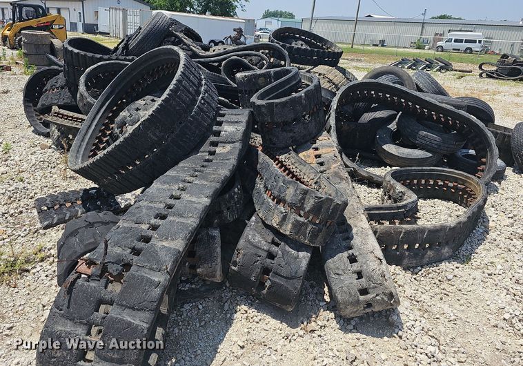 image for item LW9704 Tracks and tires