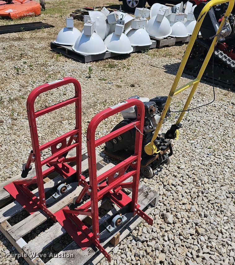 image for item LW9710 ESI EVC60H  plate compactor