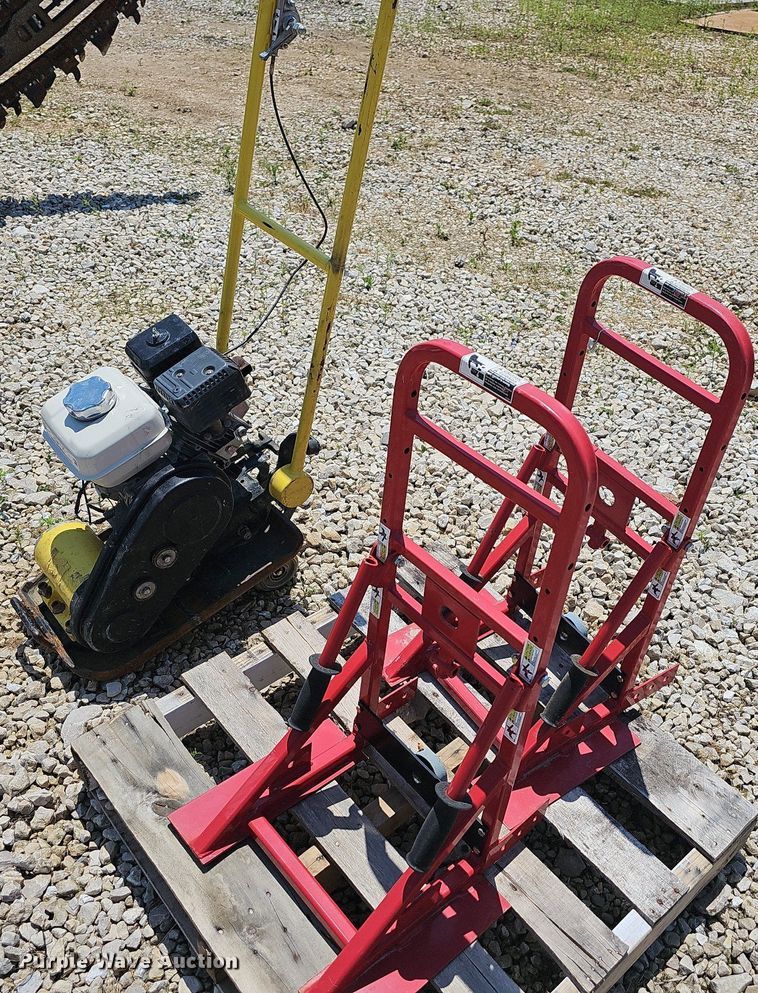 image for item LW9710 ESI EVC60H  plate compactor