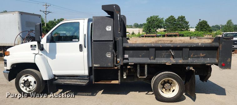 image for item LX9734 2008 Chevrolet C4500  dump truck