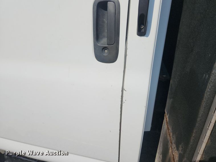 image for item LX9734 2008 Chevrolet C4500  dump truck