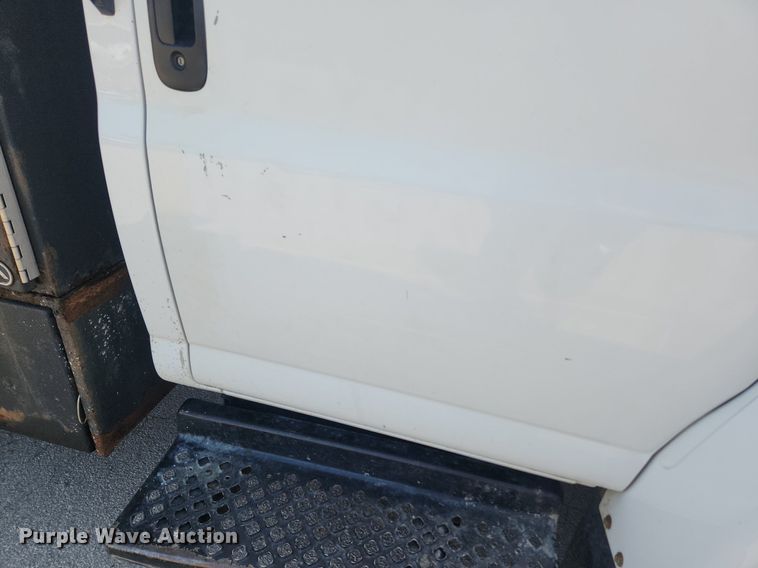 image for item LX9734 2008 Chevrolet C4500  dump truck