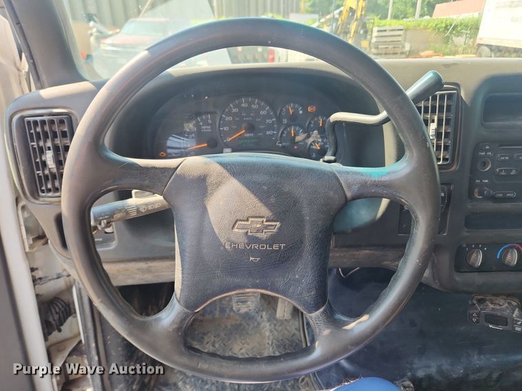 image for item LX9734 2008 Chevrolet C4500  dump truck