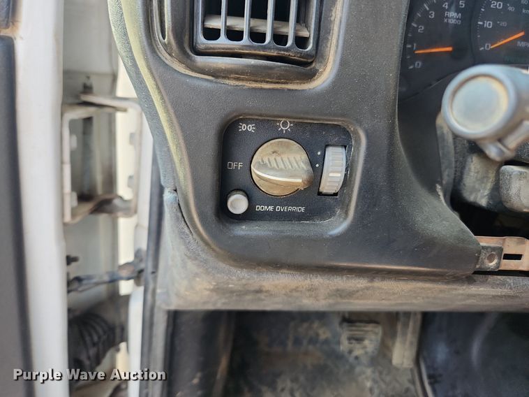 image for item LX9734 2008 Chevrolet C4500  dump truck