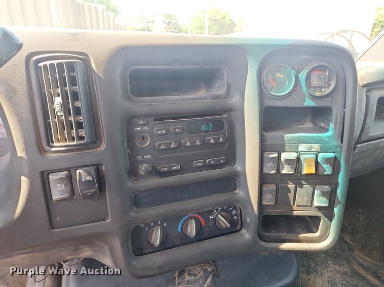 image for item LX9734 2008 Chevrolet C4500  dump truck