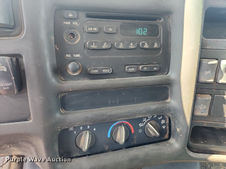 image for item LX9734 2008 Chevrolet C4500  dump truck