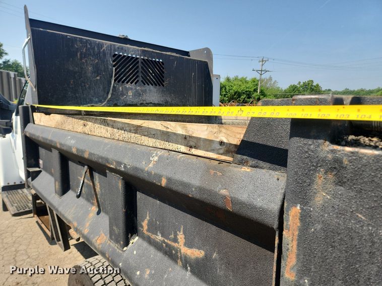image for item LX9734 2008 Chevrolet C4500  dump truck