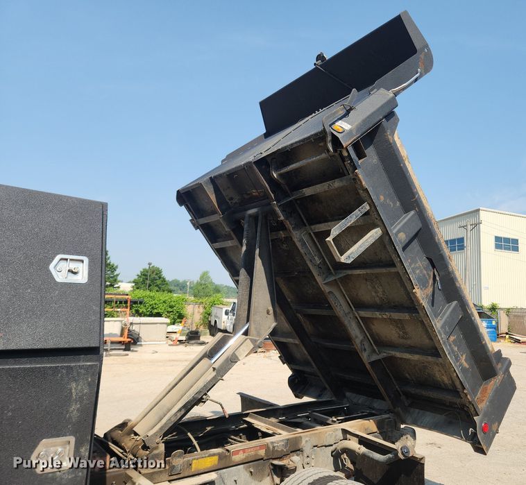 image for item LX9734 2008 Chevrolet C4500  dump truck