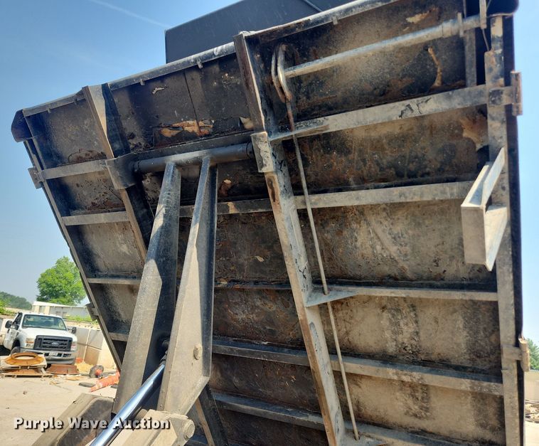 image for item LX9734 2008 Chevrolet C4500  dump truck