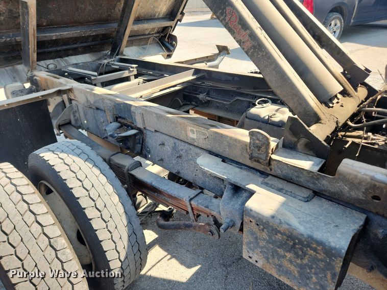 image for item LX9734 2008 Chevrolet C4500  dump truck