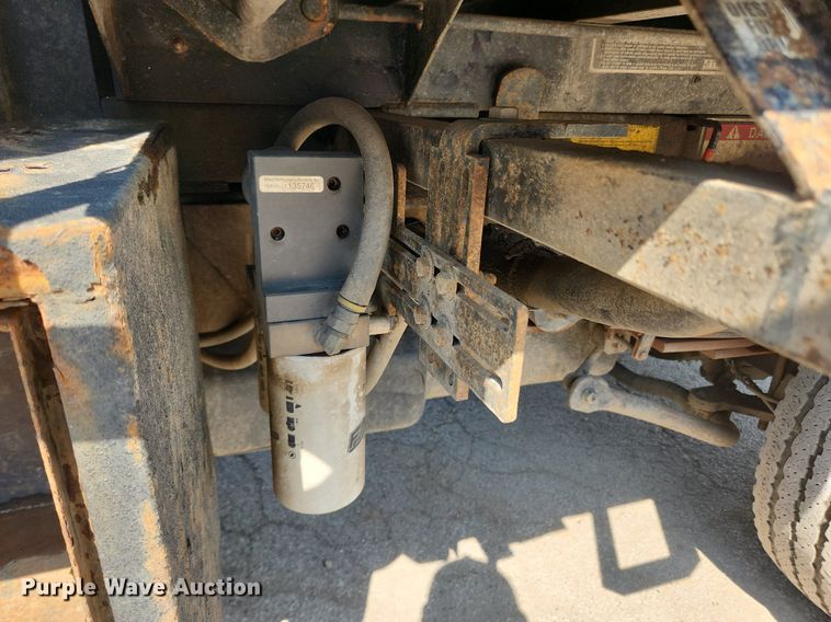 image for item LX9734 2008 Chevrolet C4500  dump truck