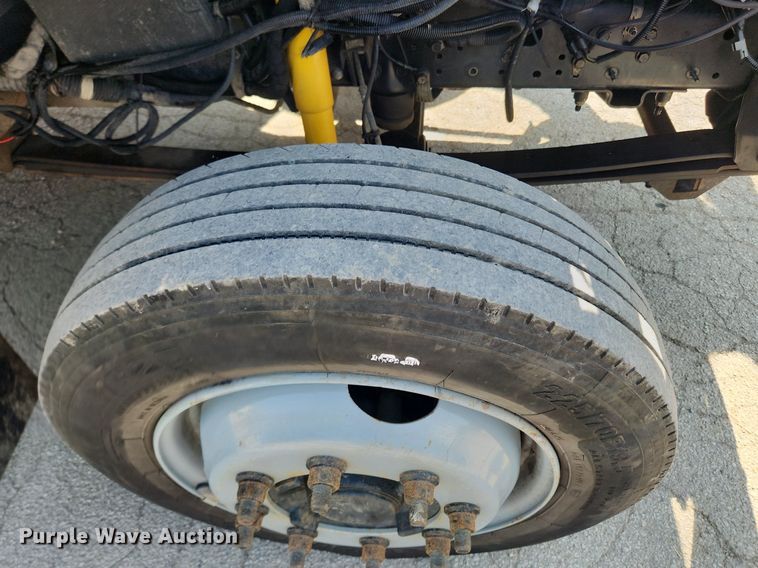 image for item LX9734 2008 Chevrolet C4500  dump truck