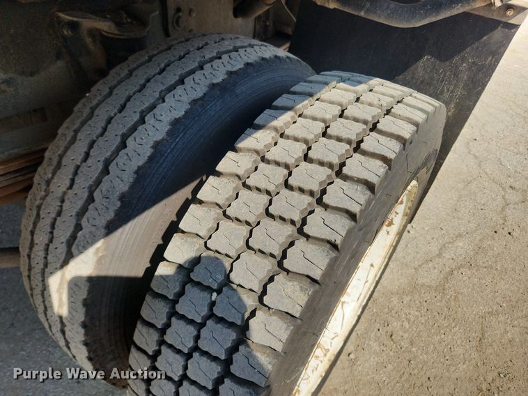 image for item LX9734 2008 Chevrolet C4500  dump truck