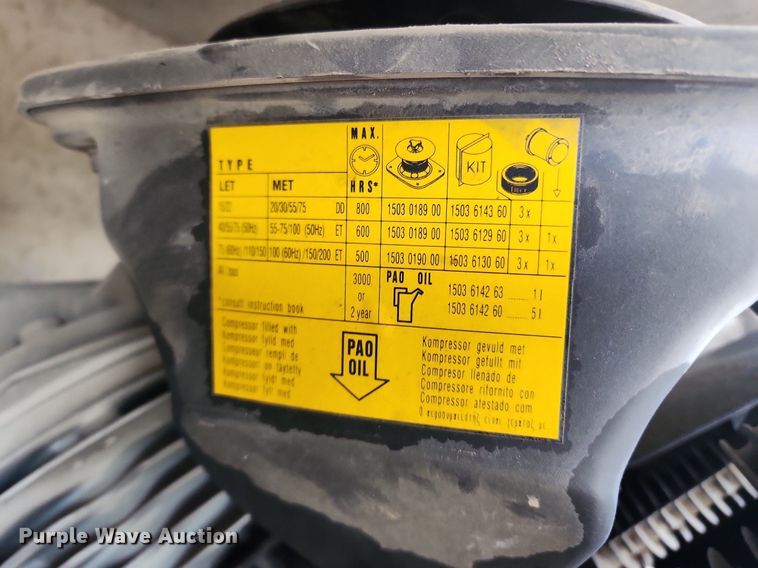 image for item LX9739 2004 Sterling L9500  fuel / lube truck