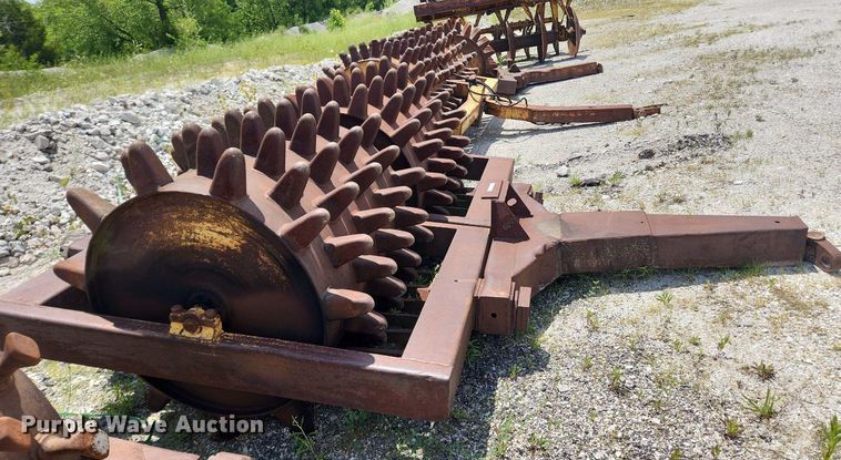 image for item LX9741 Double drum wedge foot roller