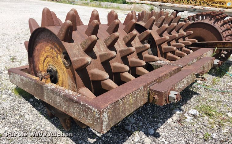 image for item LX9741 Double drum wedge foot roller