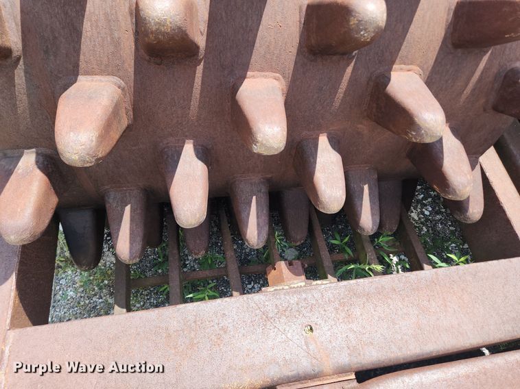 image for item LX9741 Double drum wedge foot roller