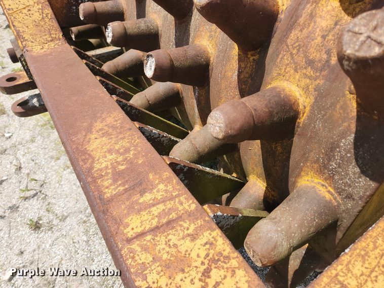 image for item LX9742 Double drum sheepsfoot roller