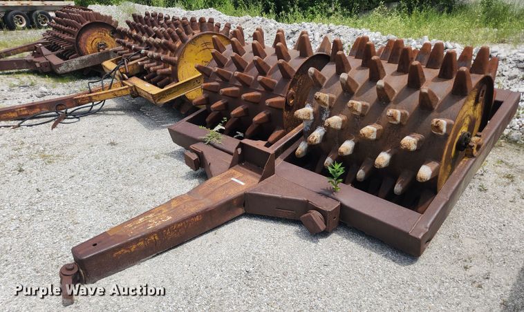 image for item LX9743 American Steel Works  double drum wedge foot roller