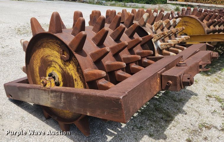 image for item LX9743 American Steel Works  double drum wedge foot roller